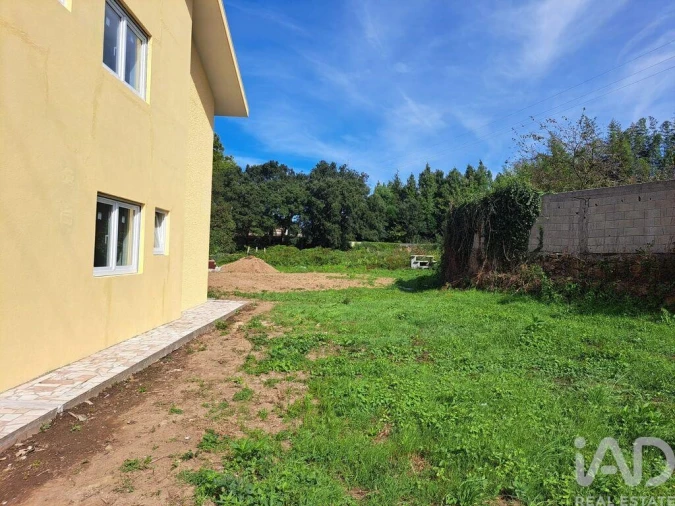 Moradia T4 para Venda em Santa Maria de Lamas Foto 26