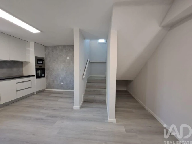 Moradia T4 para Venda em Santa Maria de Lamas Foto 21