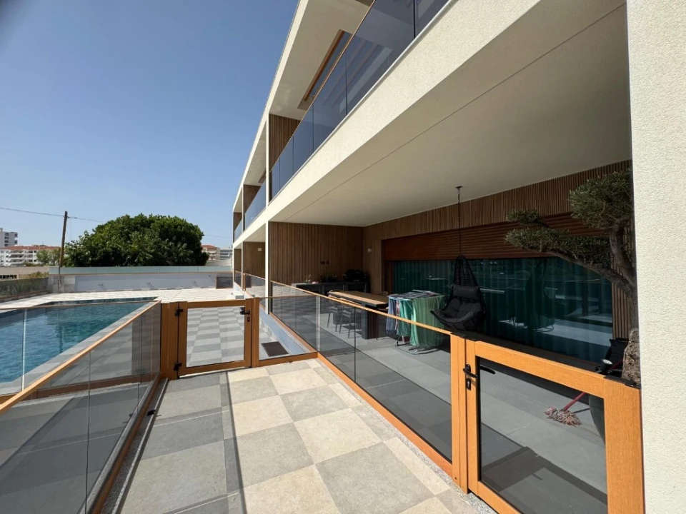 Apartamento T2 para Venda em Quarteira Foto 10