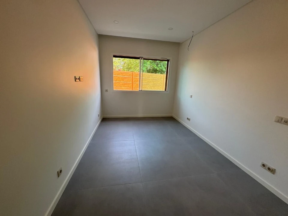 Apartamento T2 para Venda em Quarteira Foto 30