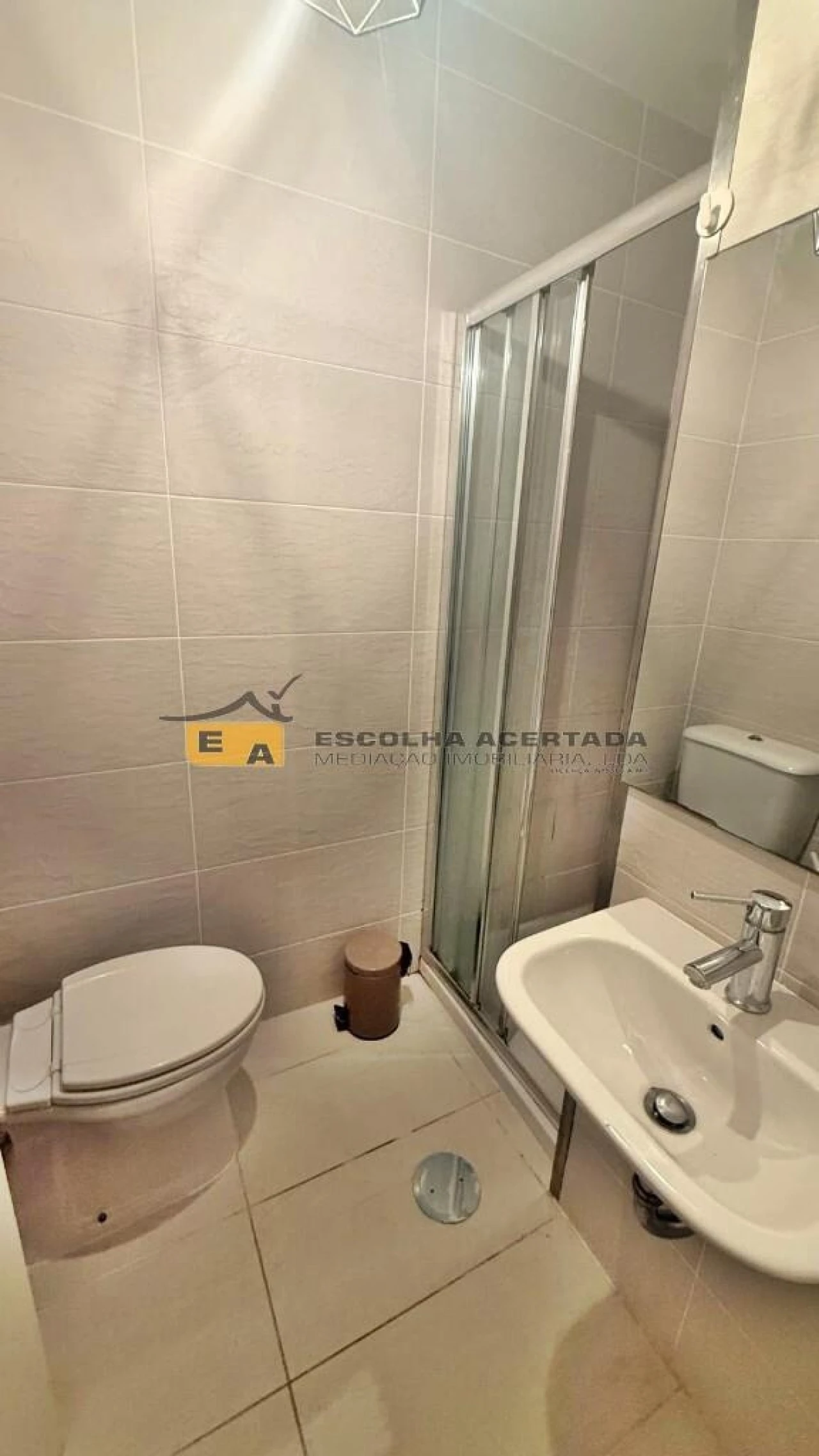 Apartamento para Venda em Ramalde Foto 9