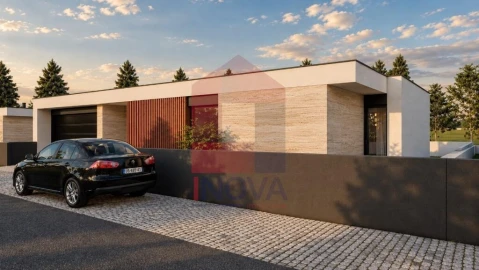 Moradia T3 para Venda em Turiz