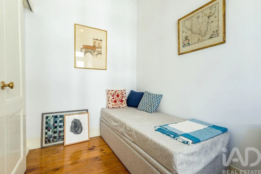 Apartamento T2 para Arrendamento em Campo de Ourique Foto 18