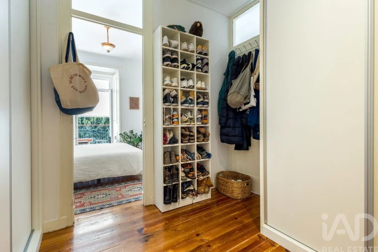 Apartamento T2 para Arrendamento em Campo de Ourique Foto 15