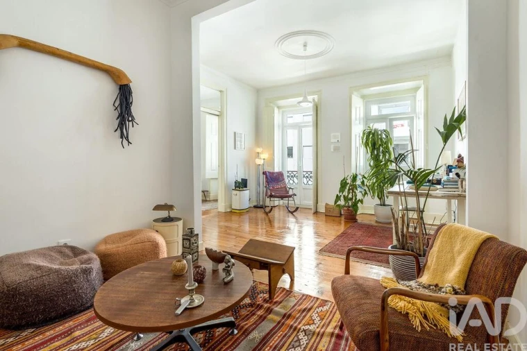 Apartamento T2 para Arrendamento em Campo de Ourique Foto 2