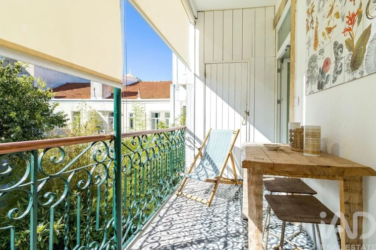 Apartamento T2 para Arrendamento em Campo de Ourique Foto 11