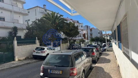 Apartamento T2 para Venda em Agualva e Mira-Sintra