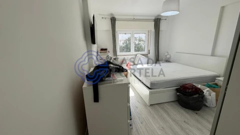 Apartamento T2 para Venda em Agualva e Mira-Sintra