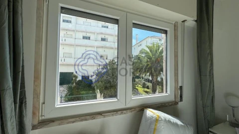 Apartamento T2 para Venda em Agualva e Mira-Sintra