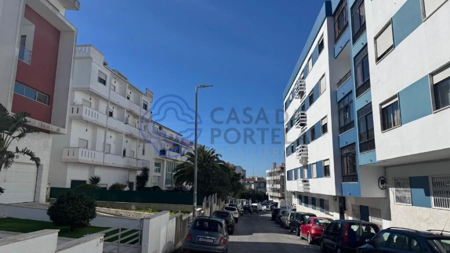Apartamento T2 para Venda em Agualva e Mira-Sintra Foto 3