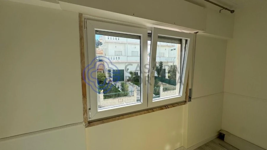 Apartamento T2 para Venda em Agualva e Mira-Sintra Foto 16