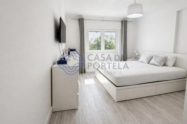 Apartamento T2 para Venda em Agualva e Mira-Sintra Foto 11
