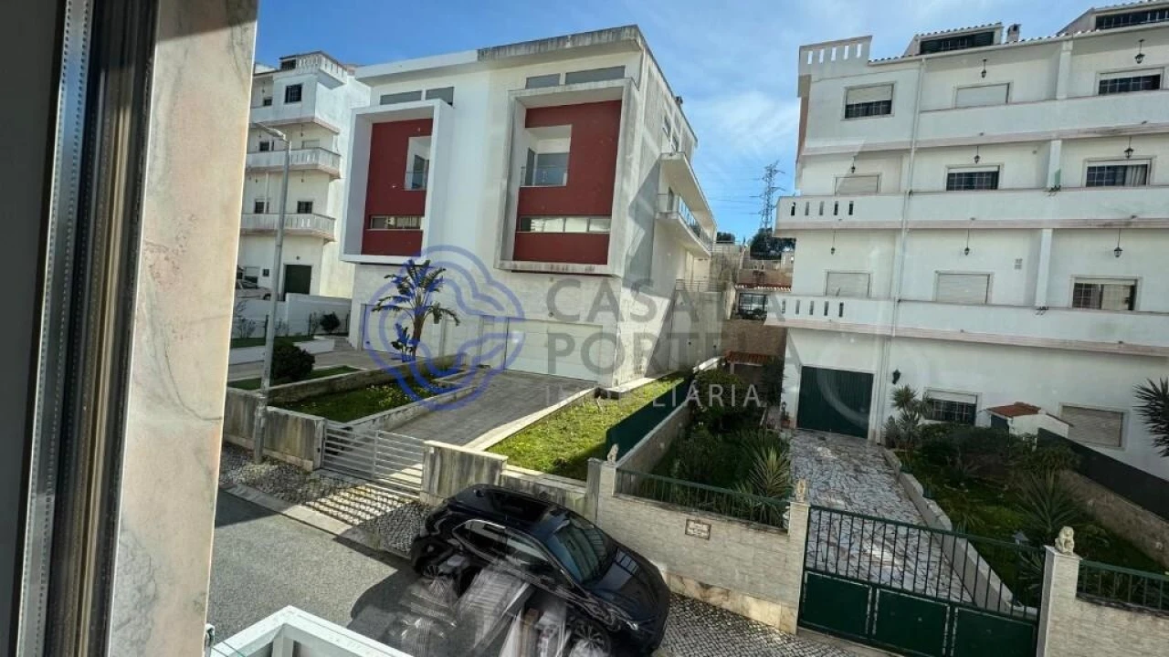 Apartamento T2 para Venda em Agualva e Mira-Sintra Foto 17
