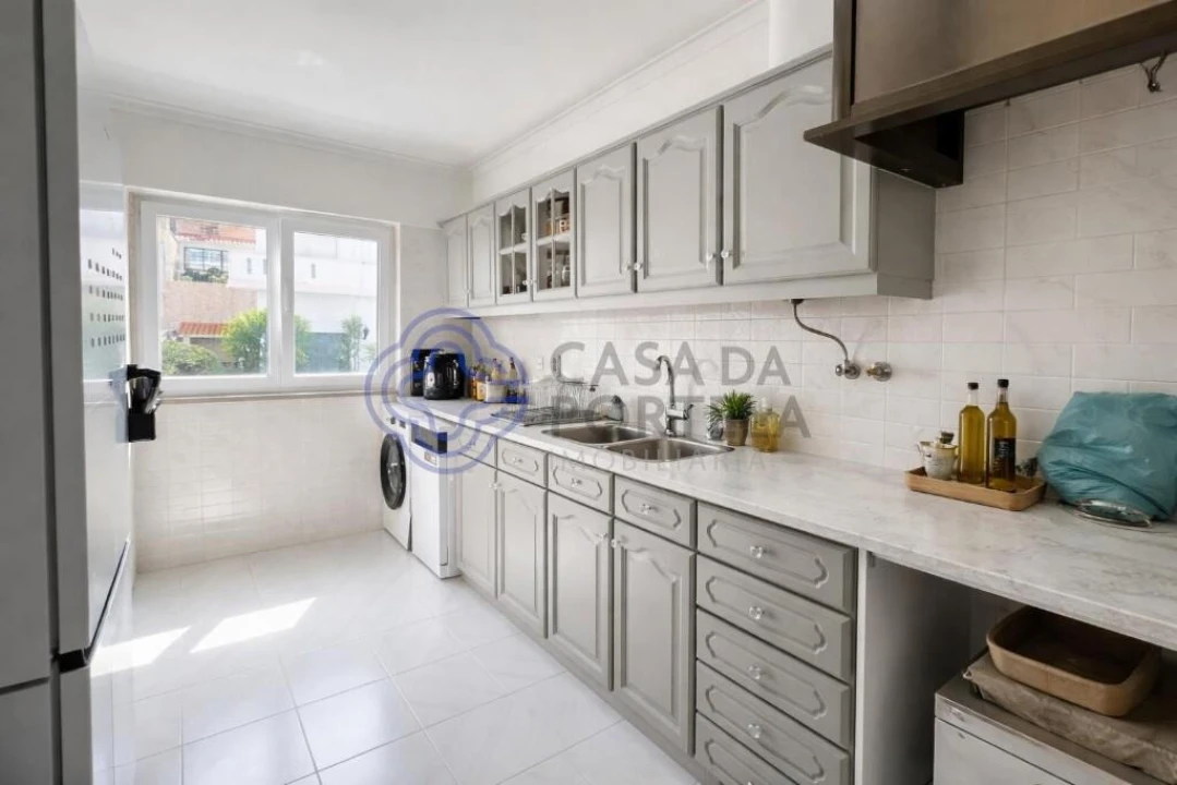 Apartamento T2 para Venda em Agualva e Mira-Sintra Foto 4