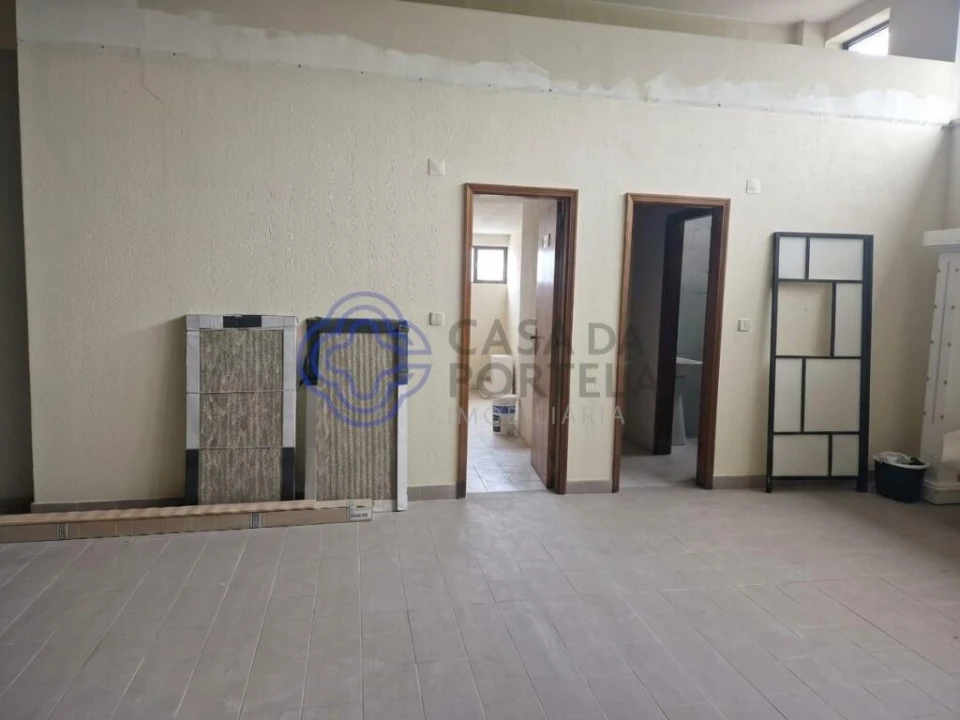 Loja para Venda em São João da Madeira Foto 3