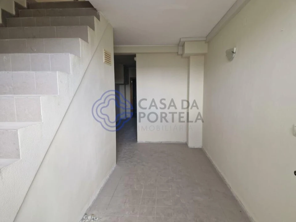 Loja para Venda em São João da Madeira Foto 6