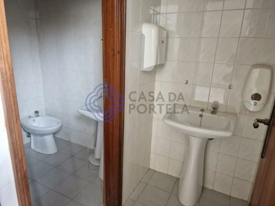 Loja para Venda em São João da Madeira Foto 5