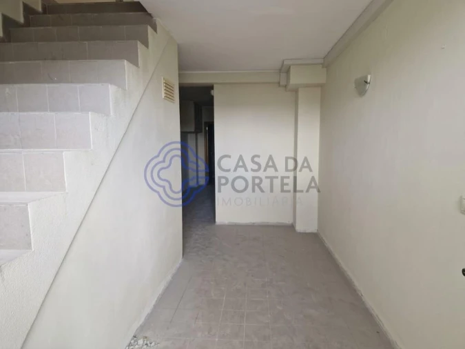 Loja para Venda em São João da Madeira Foto 6