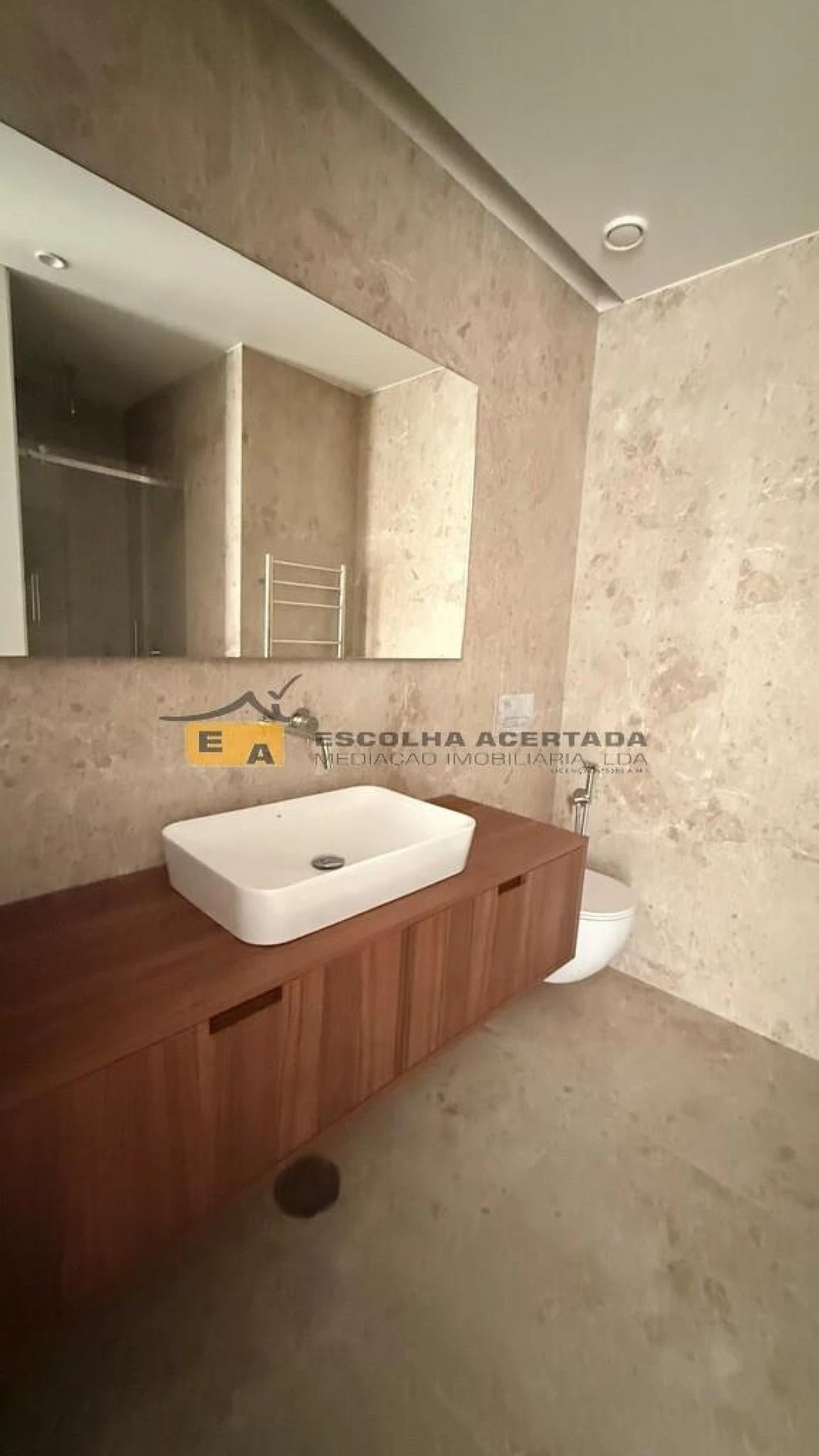 Apartamento T4 para Venda em Cidade da Maia Foto 13