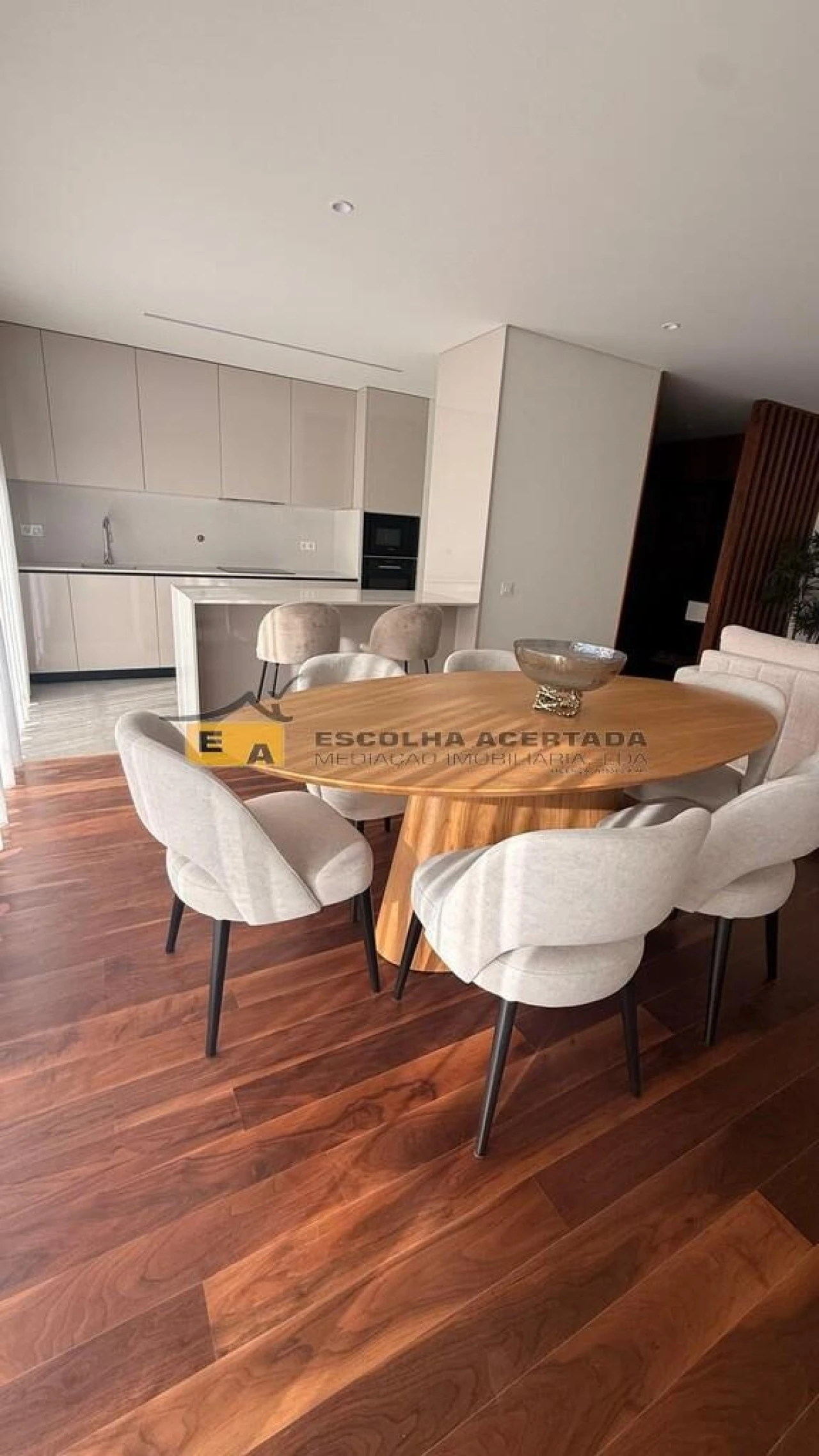 Apartamento T4 para Venda em Cidade da Maia Foto 5
