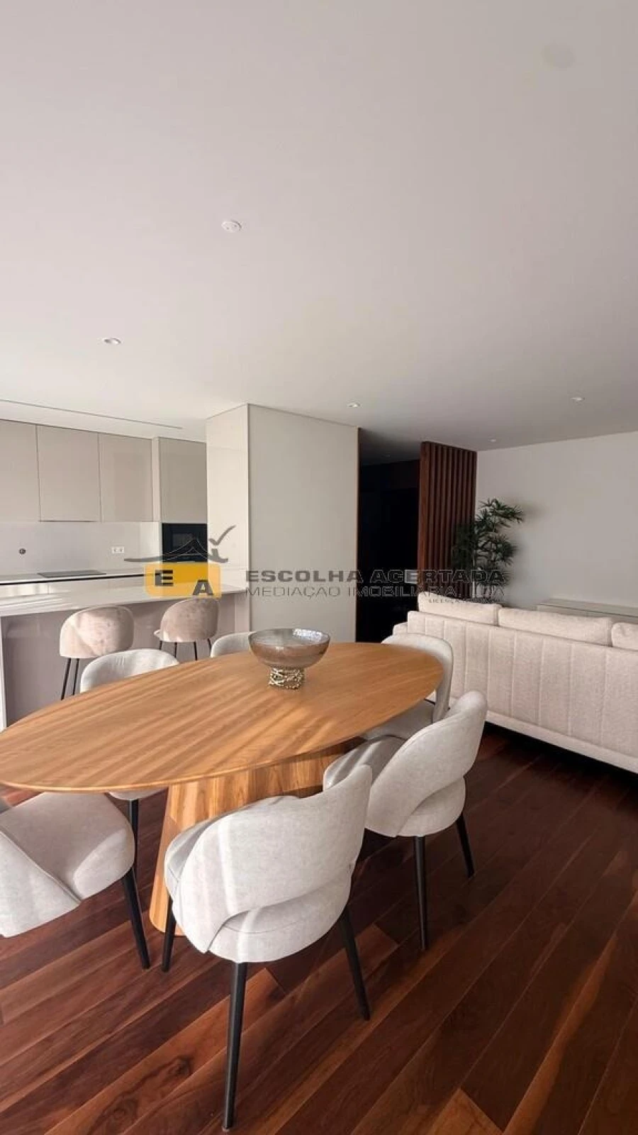 Apartamento T4 para Venda em Cidade da Maia Foto 11