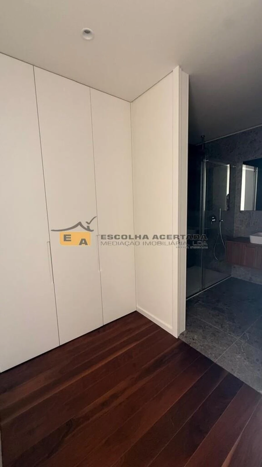 Apartamento T4 para Venda em Cidade da Maia Foto 14