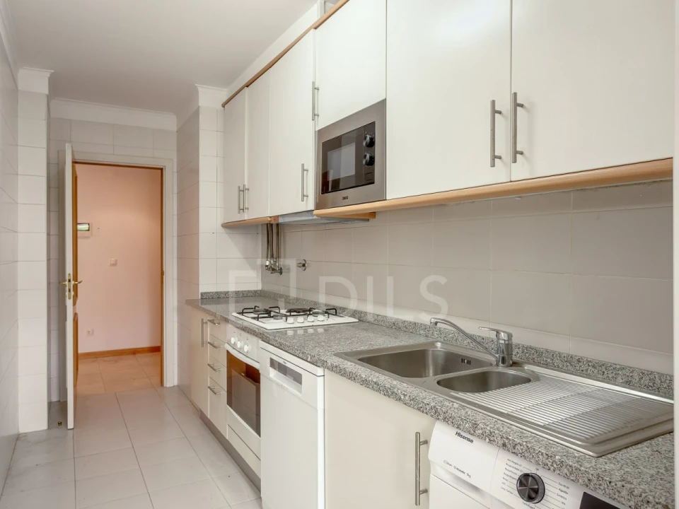 Apartamento T3 para Venda em Lumiar Foto 5