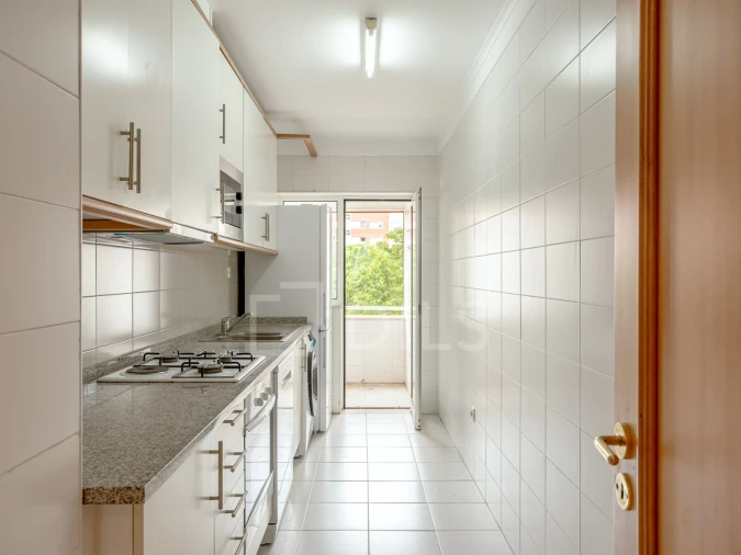 Apartamento T3 para Venda em Lumiar Foto 4