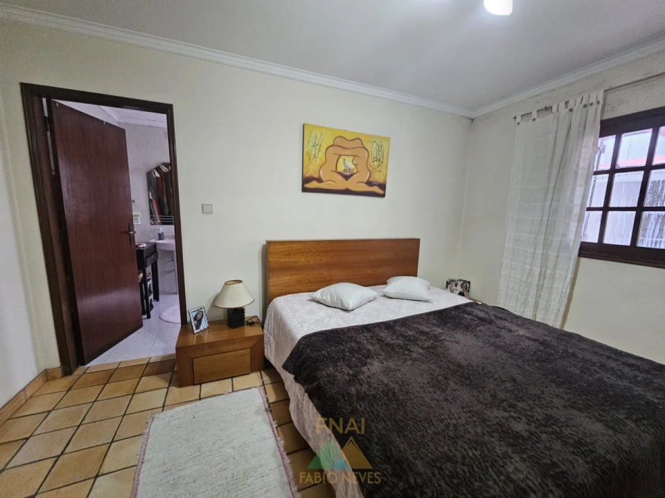 Moradia T4 para Venda em Arco de Baúlhe e Vila Nune Foto 9