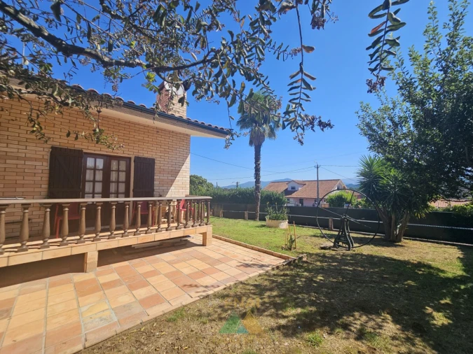 Moradia T4 para Venda em Arco de Baúlhe e Vila Nune Foto 53