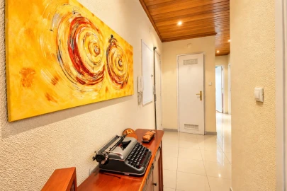 Apartamento T3 para Venda em Algés, Linda-A-Velha e Cruz Quebrada-Dafundo
