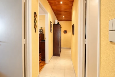 Apartamento T3 para Venda em Algés, Linda-A-Velha e Cruz Quebrada-Dafundo