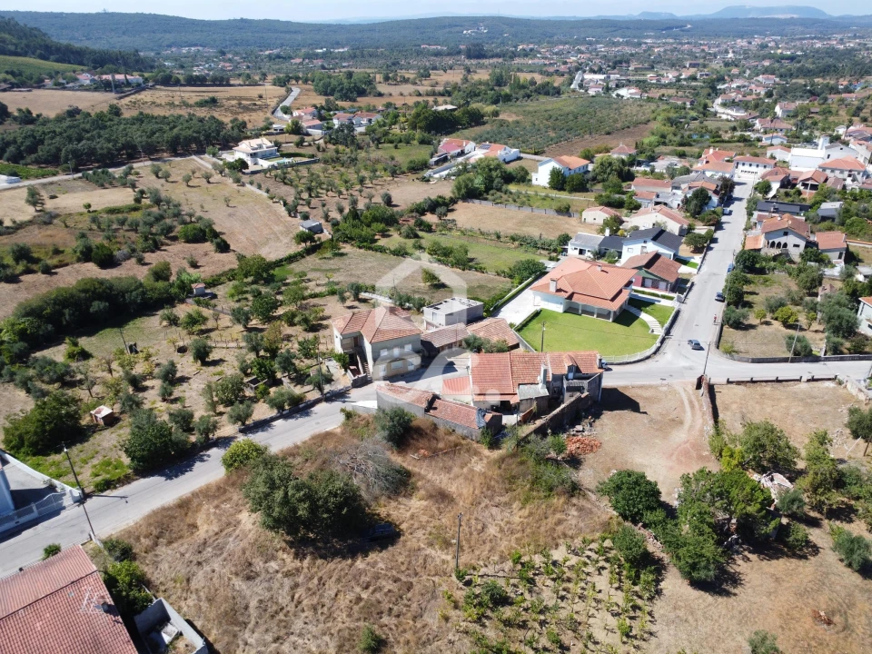 Moradia T2 para Venda em Chão de Couce Foto 5