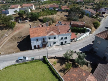 Moradia T2 para Venda em Chão de Couce