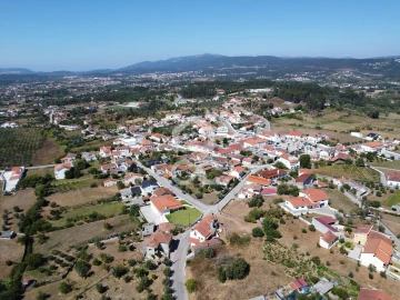 Moradia T2 para Venda em Chão de Couce