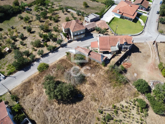 Moradia T2 para Venda em Chão de Couce Foto 7