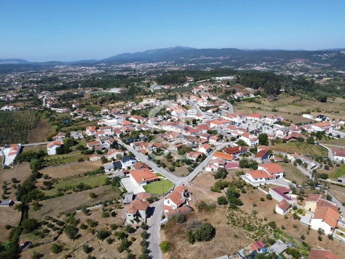Moradia T2 para Venda em Chão de Couce Foto 6