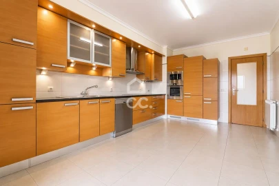 Apartamento T3 para Venda em Ovar, São João, Arada e São Vicente de Pereira Jusã