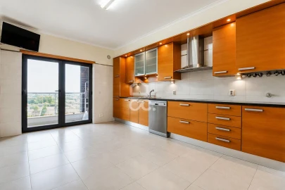 Apartamento T3 para Venda em Ovar, São João, Arada e São Vicente de Pereira Jusã