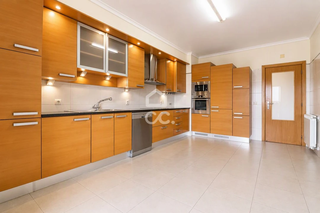 Apartamento T3 para Venda em Ovar, São João, Arada e São Vicente de Pereira Jusã Foto 2