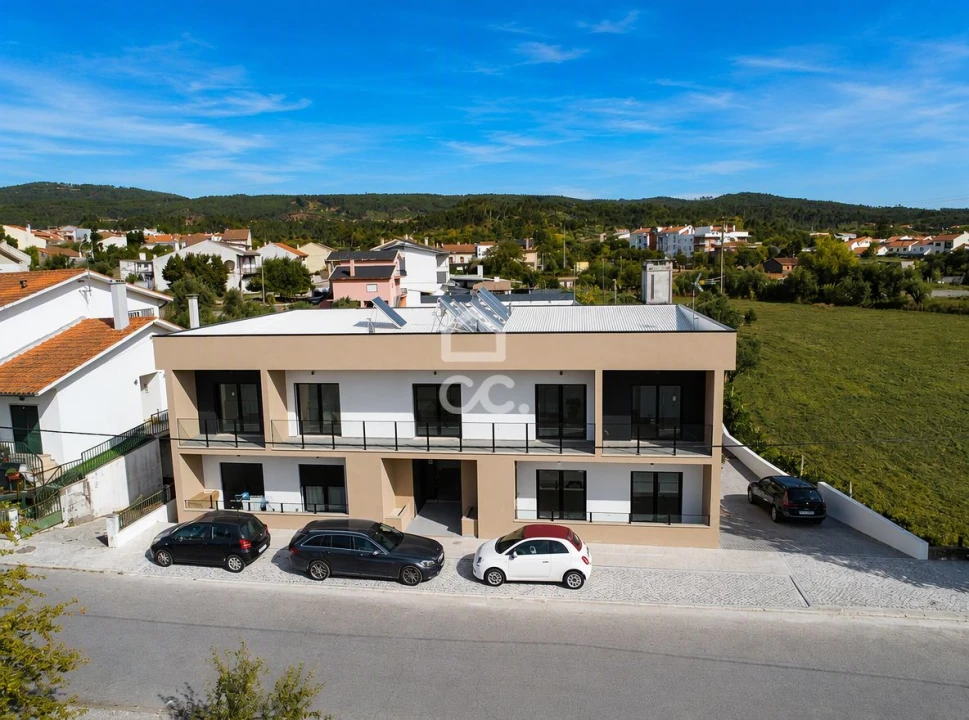 Apartamento T2 para Arrendamento em Avelar Foto 13