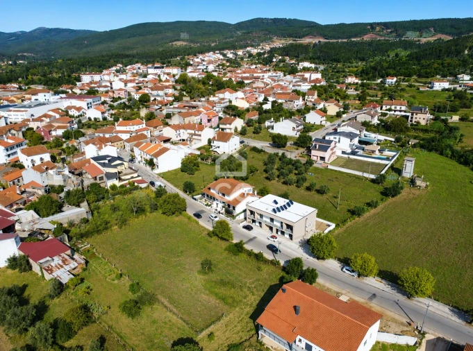 Apartamento T2 para Arrendamento em Avelar Foto 15