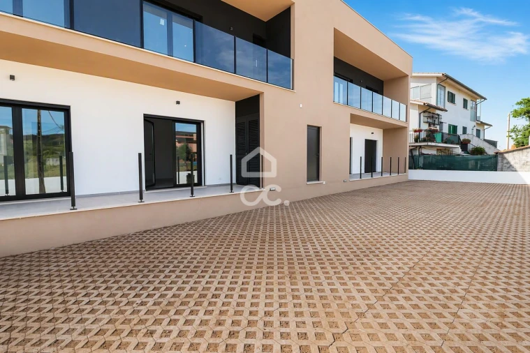 Apartamento T2 para Arrendamento em Avelar Foto 12