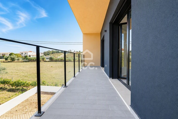 Apartamento T2 para Arrendamento em Avelar Foto 6
