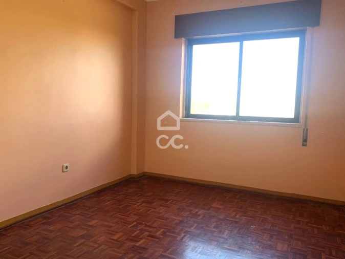 Apartamento T2 para Venda em Amora Foto 11