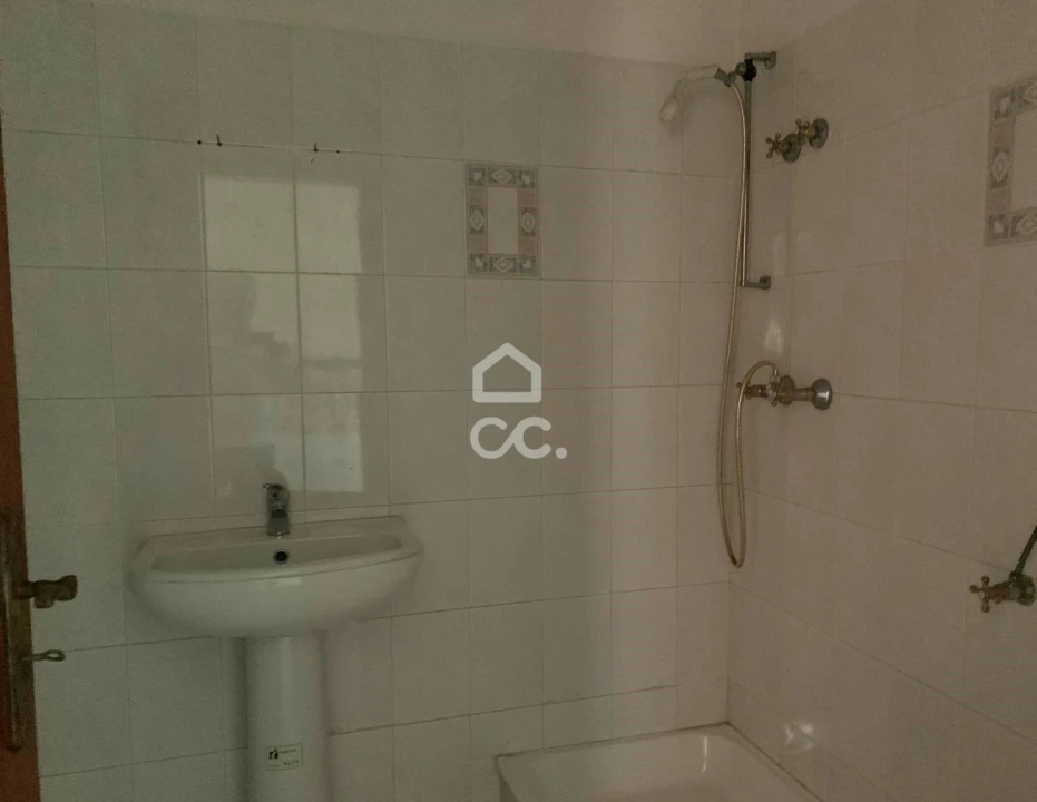 Apartamento T2 para Venda em Amora Foto 14