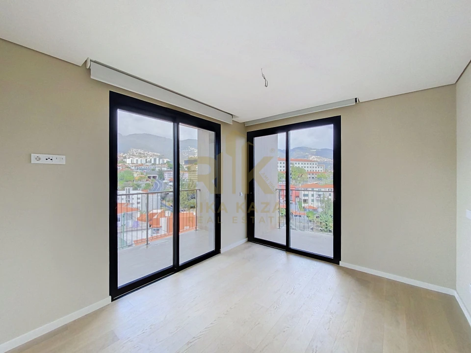Apartamento T3 para Venda em São Martinho Foto 30