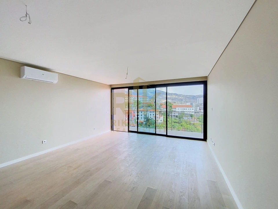 Apartamento T3 para Venda em São Martinho Foto 10