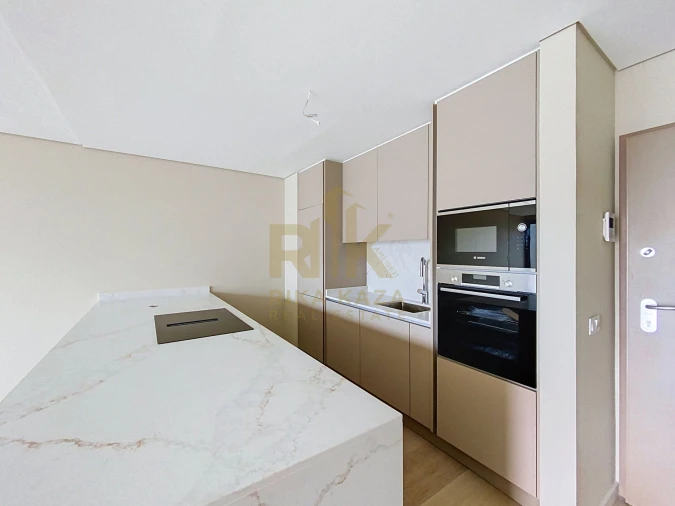 Apartamento T3 para Venda em São Martinho Foto 3