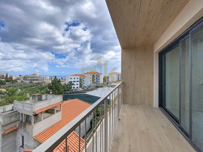 Apartamento T3 para Venda em São Martinho Foto 5